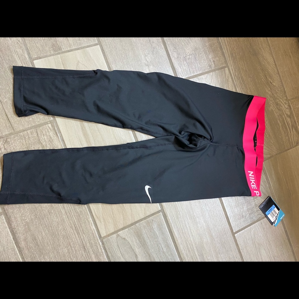 Nike capris